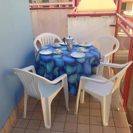 Al Mare - Monolocale Con Terrazza - Agenzia Cocal Apartamento *